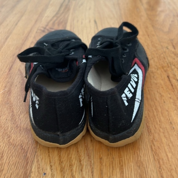 Feivue Unisex Canvas Martial Arts / Kung Fu Shoes - Black, Size 1 Kids ; 32 EU - Picture 5 of 10
